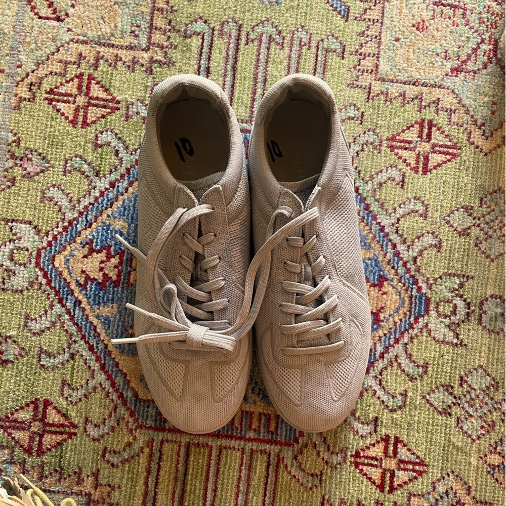 Rothy’s RS01 Grey Sneaker Mens Size 10